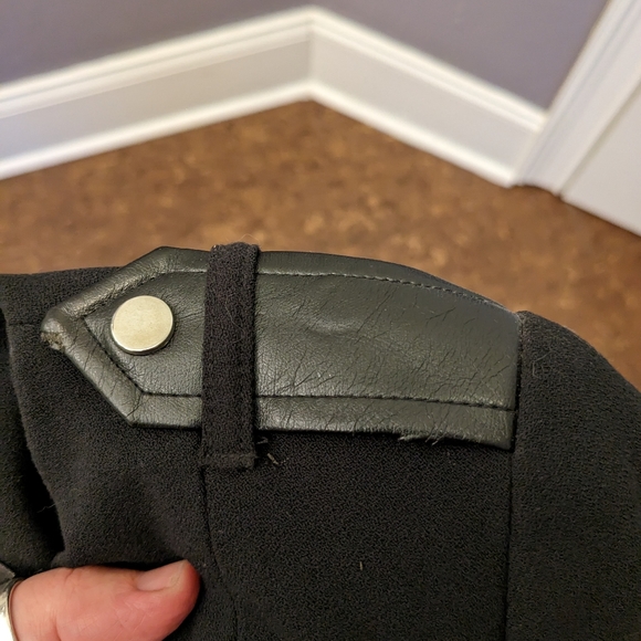 NWT 2/XS H&M Black asymmetrical lined blazer jacket - Picture 4 of 7